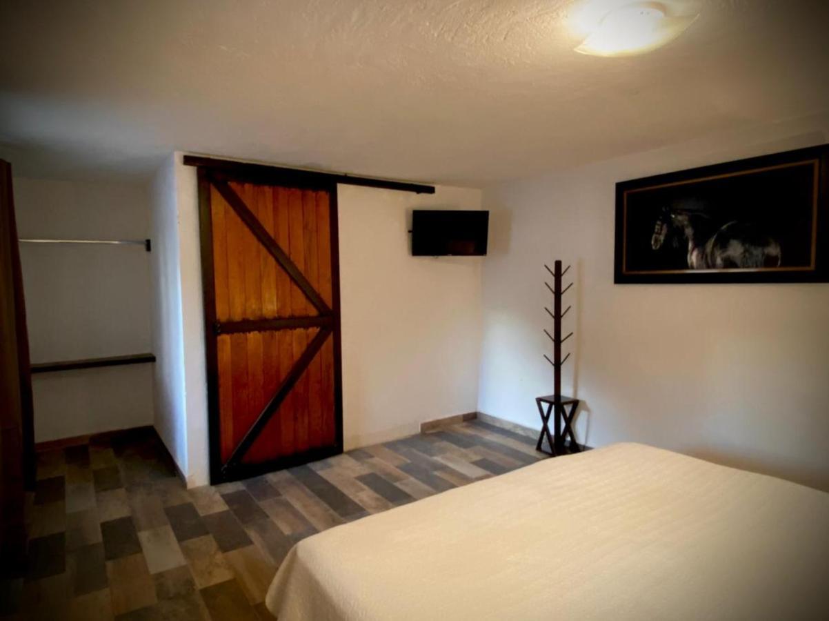 ברנל Cabanas, Suites Y Habitaciones Rancho San Jorge מראה חיצוני תמונה